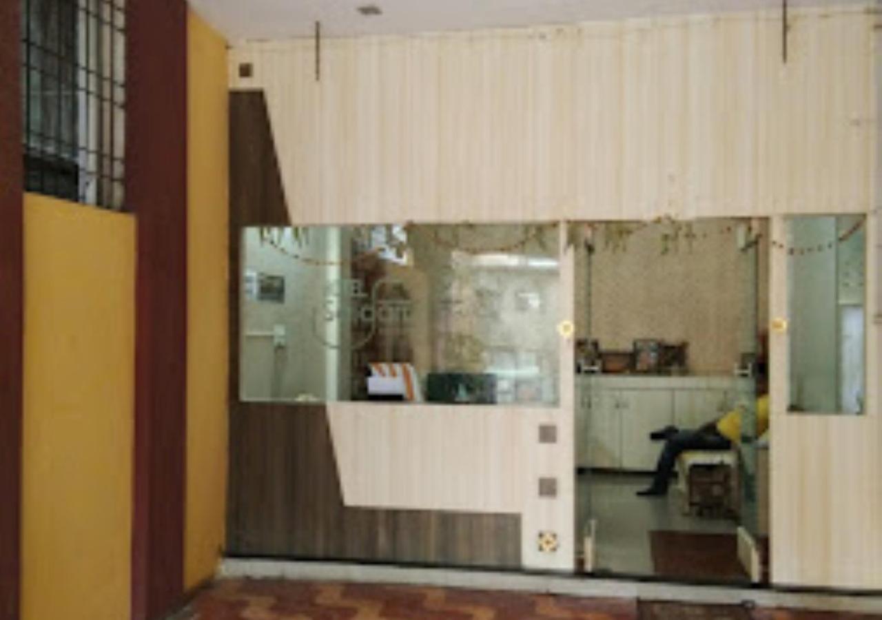 Hotel Mayur Restaurant Chandrapur Kültér fotó